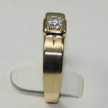 18K Gold with Natural Diamond Mens Ring de Triomphe Series KGM000875